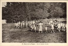 CPA Maison des enfants des cheminots du Nord Parc de la Vigne Crouy sur Ourcq Train Sur le terrain de jeux 