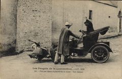 VINTAGE POSTCARD Automobile progress of the locomotion