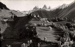 CPM La Vallee des Arves Montrond et les Aiguilles d'Arves