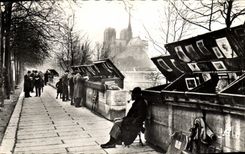 CPM Paris En Flanant Les Bouquinistes du Quai de la Tournelle