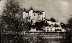 MODERN CARD Saumur the Castle