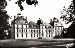 CPM Le Chateau De Cheverny La Facade Sud 