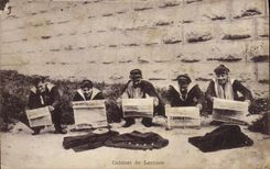 VINTAGE POSTCARD Warship Sailors Reading room