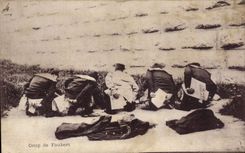 CPA Bateau de guerre Marins Coup de Faubert