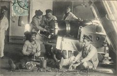 CPA Bateau de guerre A bord d'un cuirasse Demontage d'une place gros calibre 