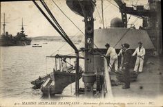 VINTAGE POSTCARD Warship Operates embarquations launched
