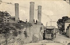 CPA Nimes Les trois piliers romains Tramway