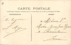 CPA Avion Aviation Dirigeable Zeppelin Republique planant sur Le Perreux