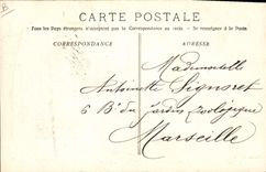 CPA Bateau de guerre Catastrophe du cuirasse Iena Les funerailles des victimes Le groupe des survivants