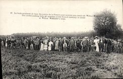 VINTAGE POSTCARD Plane Aviation crowd Wilbur Wright