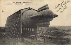 CPA Avion Aviation Zeppelin Dirigeable Ville de Paris rentrant dans son garage 