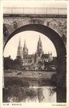 VINTAGE POSTCARD Bayeux Cachedrale