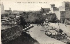 EL Boudjeloud de Bab Dkaken del terraplén de Fes de la POSTAL de la VENDIMIA