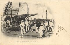 VINTAGE POSTCARD Boat Shooting with the gun of a part of 27mm