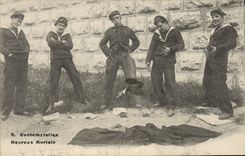 VINTAGE POSTCARD Boat Contemplation Marine Lucky fellows