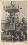 CPA Bateau Timoniers et passerelle d'un cuirasse