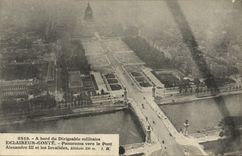 CPA Aviation Zeppelin Dirigeable A bord du dirigeable Eclaireur Conte Panorama vers le pont Alexandre III et Invalides