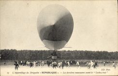 CPA Aviation Zeppelin Dirigeable Appareillage Republique Les dernieres manoeuvres avant le Lachez tout 