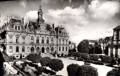 MODERN CARD Valves the town hall