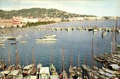 MODERN CARD Cannes a corner of the port In the content the walk of the Small cross