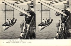 VINTAGE POSTCARD Bateau has edge of the warships to hoist the Hissez officers' lifeboat