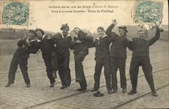 VINTAGE POSTCARD Bateau Scenes of the life has edge a merry Vive bomb the fleet