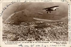 CPA Avion Aviation Maroc Casablanca un avion de la Cie Aeropostale au dessus du port 
