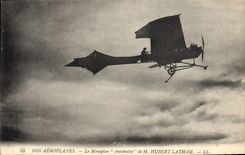 CPA Avion Aviation Monoplan Antoinette de M Hubert Latham