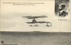 CPA Avion Aviation L'aviateur Roger Sommer en plein vol au dessus des plaines du Camp de Chalons Aeroplane Henry Farman 