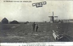 CPA Avion Aviation Premier voyage en aeroplane Aviateur Farman se rend au camp de Chalons a Reims Moulin Croix au soldat