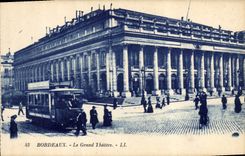 CPA Bordeaux Le Grand Theatre Tramway