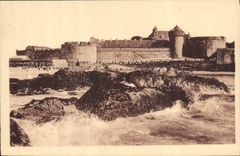 CPA Saint Malo La plage et le chateau