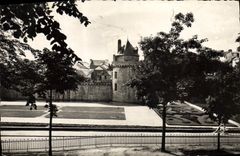 MODERN CARD Valves Garden And the Tower Of the Constable