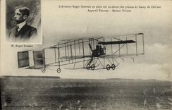 CPA Avion Aviation L'aviateur Roger Sommer en plein vol au dessus des plaines du Camp de Chalons Appareil Farman Vivinus