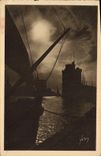 Claro de luna de La Rochelle de la POSTAL de la VENDIMIA en el barco portuario
