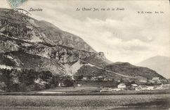 Fet grande pesado de la POSTAL de la VENDIMIA visto del camino