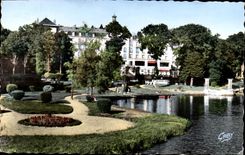 CPM Bagnoles De L'Orne Le grand hotel