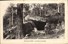 VINTAGE POSTCARD Surroundings De Barr the Cave Of the Druids