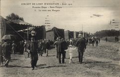 CPA Avion Aviation Circuit de l'est Aviation Aout 1910 Premiere etape Paris Troyes la visite aux hangards