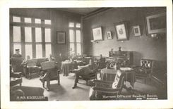 VINTAGE POSTCARD Bateau War HMS Excel Warrant officers reading room