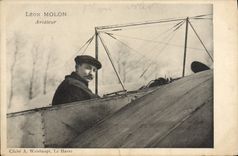 VINTAGE POSTCARD Plane Aviation Leon Molon Aviator