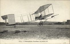CPA Avion Aviation Aeroplane Farman en plein vol