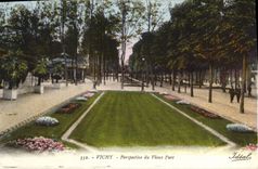 CPA Vichy Perspective Du Vieux Parc