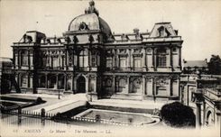CPA Amiens Le Musee 