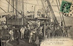 CPA Bateau Gaillard avant du bateau ecole de canonage La Couronne 