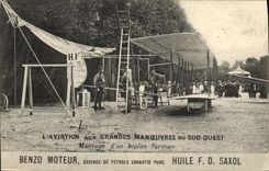 CPA Avion Aviation Grandes manoeuvres du Sud Ouest Montage d'un biplan Farman Benzo Moteur Huile Saxol