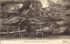 VINTAGE POSTCARD Roytat Cave Of the Dog Seen interior