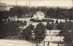 CPA Angers Vue Generale du Jardin du Mail