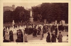 POSTAL de la VENDIMIA pesada la procesión delante del couronee virginal