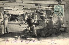 VINTAGE POSTCARD Warship the meal of the crew